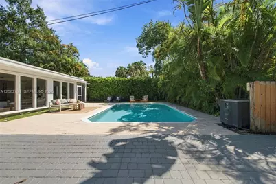 260 NE 95th St, Miami Shores, FL 33138 - Photo 34