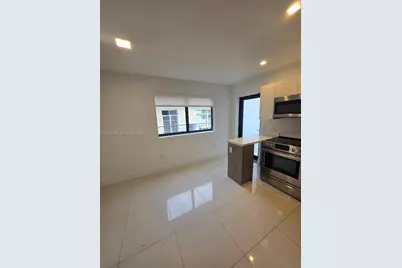 1971 Bay Dr #110, Miami Beach, FL 33141 - Photo 4