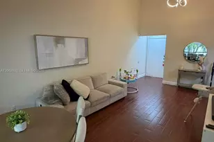 9417 Fontainebleau Blvd, Miami, FL 33172 - Photo 10