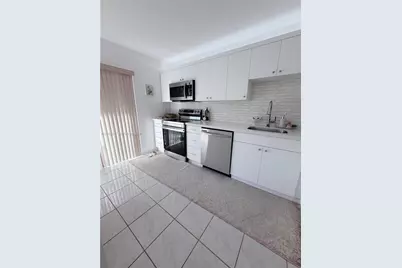 17000 NW 67th Ave #112, Hialeah, FL 33015 - Photo 2