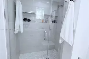 17000 NW 67th Ave, Hialeah, FL 33015 - Photo 18