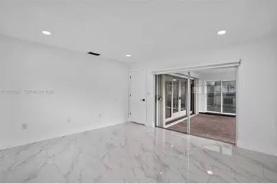 9531 NW 20th Pl, Sunrise, FL 33322 - Photo 8
