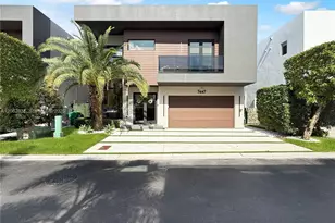 7447 NW 97th Ct, Doral, FL 33178 - Photo 2
