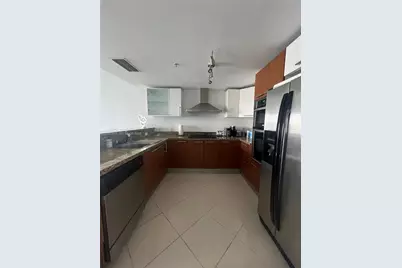 170 SE 14th St #2007, Miami, FL 33131 - Photo 12
