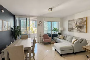 170 SE 14th St, Miami, FL 33131 - Photo 1