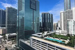 170 SE 14th St, Miami, FL 33131 - Photo 18