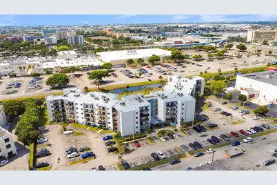 1820 W 53rd St #204, Hialeah, FL 33012 - Photo 22