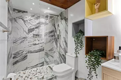20760 NE 4th Ct #102, Miami, FL 33179 - Photo 32