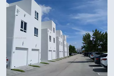 6415 NW 102nd Path #208, Doral, FL 33178 - Photo 2