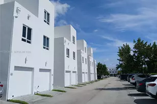 6415 NW 102nd Path, Doral, FL 33178 - Photo 2