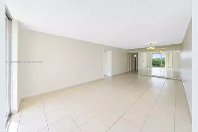 7921 Byron Ave #404, Miami Beach, FL 33141 - Photo 6