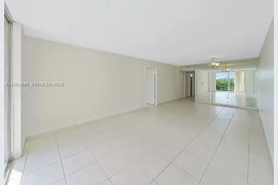 7921 Byron Ave #404, Miami Beach, FL 33141 - Photo 12