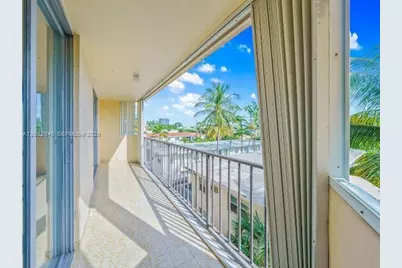 7921 Byron Ave #404, Miami Beach, FL 33141 - Photo 22