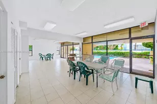 7921 Byron Ave, Miami Beach, FL 33141 - Photo 4