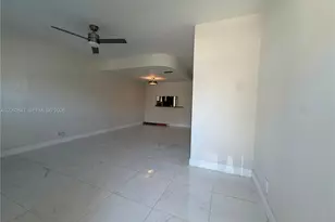 9820 NW 56th Pl, Coral Springs, FL 33076 - Photo 2