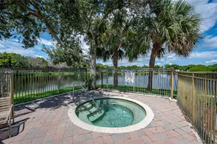 2482 Centergate Dr, Miramar, FL 33025 - Photo 30