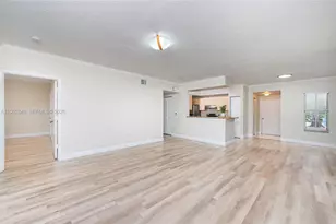 2482 Centergate Dr, Miramar, FL 33025 - Photo 10