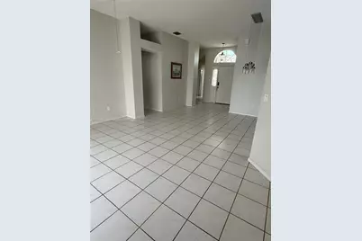 2435 SE 7th Pl #2435, Homestead, FL 33033 - Photo 8