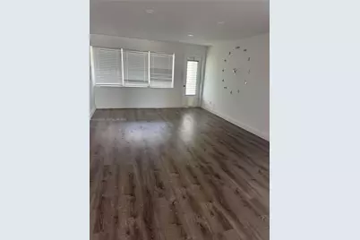 19001 NE 14th Ave #312, Miami, FL 33179 - Photo 4