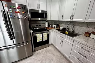 19302 NW 47th Pl, Miami Gardens, FL 33055 - Photo 2