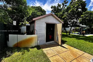 19302 NW 47th Pl, Miami Gardens, FL 33055 - Photo 24