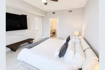 16385 Biscayne Blvd #2007, North Miami Beach, FL 33160 - Photo 20