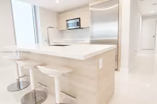 16385 Biscayne Blvd, North Miami Beach, FL 33160 - Photo 14
