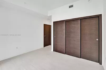 1000 Brickell Plaza #1904, Miami, FL 33131 - Photo 8