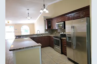 7927 NW 50th St, Lauderhill, FL 33351 - Photo 2
