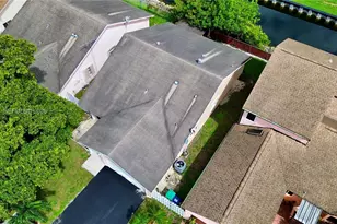 7927 NW 50th St, Lauderhill, FL 33351 - Photo 36