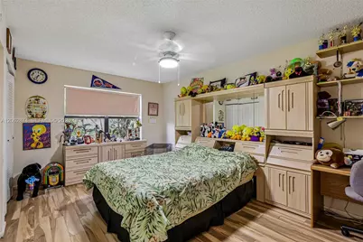 9768 Majestic Way, Boynton Beach, FL 33437 - Photo 32