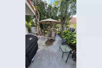 7761 NW 42nd Pl, Coral Springs, FL 33065 - Photo 32