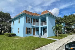 4951 Wedgewood Way, West Palm Beach, FL 33417 - Photo 2