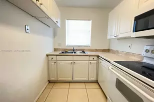 4951 Wedgewood Way, West Palm Beach, FL 33417 - Photo 4