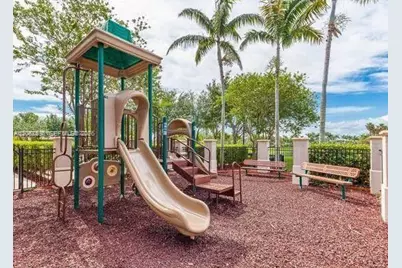 1398 NE 33rd Ave #108-25, Homestead, FL 33033 - Photo 28