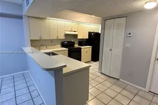 8600 SW 212th St, Cutler Bay, FL 33189 - Photo 2