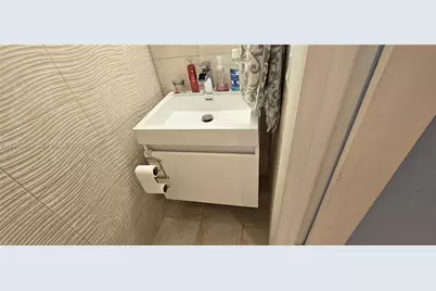 1345 W 41st St #6, Hialeah, FL 33012 - Photo 22
