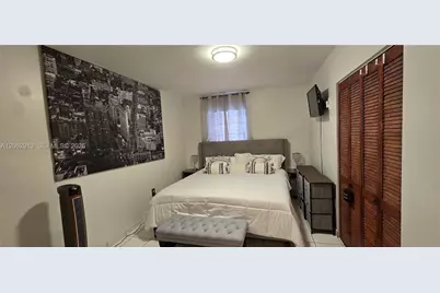 1345 W 41st St #6, Hialeah, FL 33012 - Photo 10