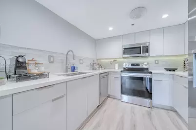 1650 Coral Way #510, Miami, FL 33145 - Photo 4