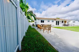 14515 SW 105th Ct, Miami, FL 33176 - Photo 18