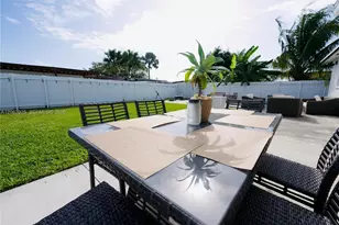 14515 SW 105th Ct, Miami, FL 33176 - Photo 14