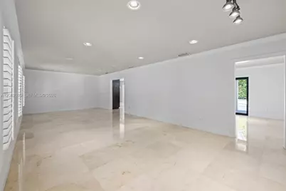 15221 SW 82nd Ave, Palmetto Bay, FL 33157 - Photo 12