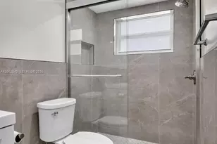 4000 NE 170th St, North Miami Beach, FL 33160 - Photo 16