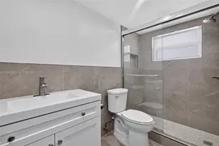 4000 NE 170th St, North Miami Beach, FL 33160 - Photo 26