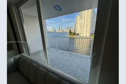 4000 NE 170th St #606, North Miami Beach, FL 33160 - Photo 22