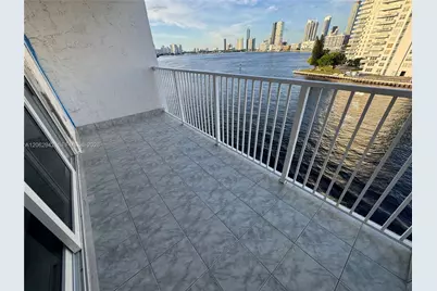 4000 NE 170th St #606, North Miami Beach, FL 33160 - Photo 24