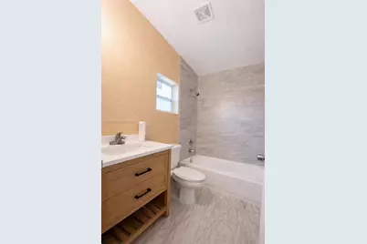 1015 NW 8th Ave #B, Fort Lauderdale, FL 33311 - Photo 4