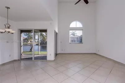 1540 N Trafalgar Cir, Hollywood, FL 33020 - Photo 10