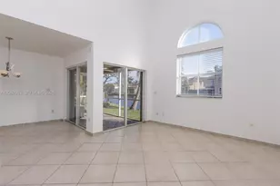 1540 N Trafalgar Cir, Hollywood, FL 33020 - Photo 12