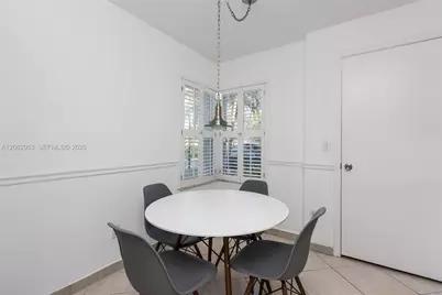 1540 N Trafalgar Cir, Hollywood, FL 33020 - Photo 6